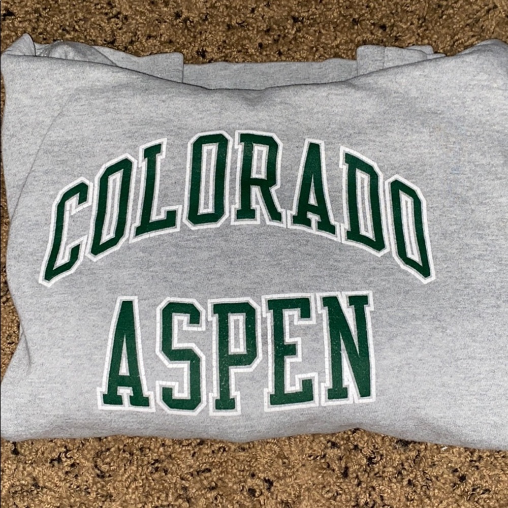 sweatshirt